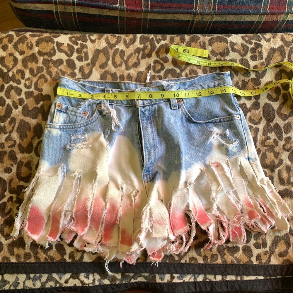 VINTAGE LEVIS red white blue distressed shorts beach summer juniors size 11 - Picture 4 of 11